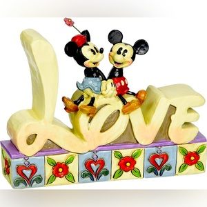 Love Inspirational Word Plaque 4-3/4-Inch